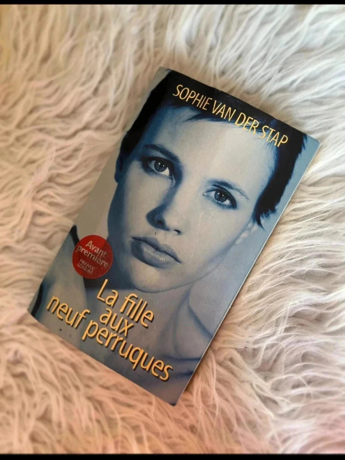 Livro A menina das nove perucas Sophie Van Der Stap – photo 2